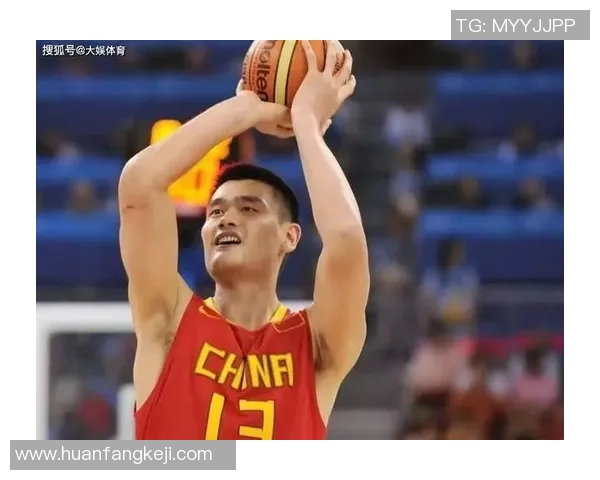 姚明带球视频展现篮球巨星风采与技巧的完美结合