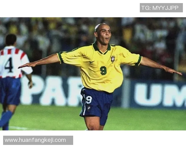 传奇黑人足球明星的辉煌历程与对足球的深远影响