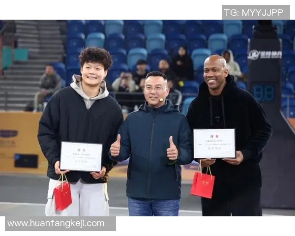 篮球与中国影视明星的奇妙结合探索他们在体育与娱乐界的影响力与魅力 篮球与中国影视明星的奇妙结合探索他们在体育与娱乐界的影响力与魅力